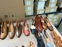 Partij schoenen - afbeelding 7 van  7