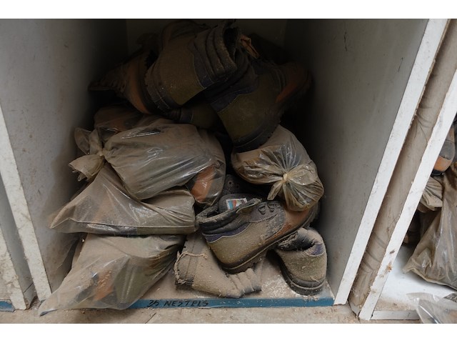 Partij schoenen - afbeelding 5 van  16