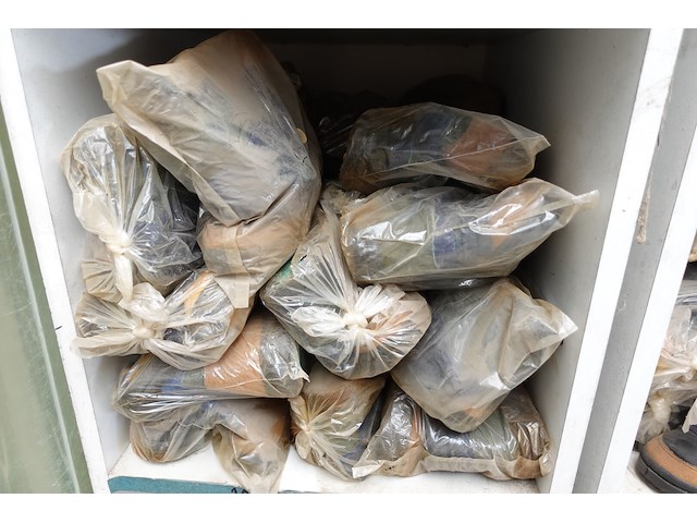 Partij schoenen - afbeelding 15 van  16