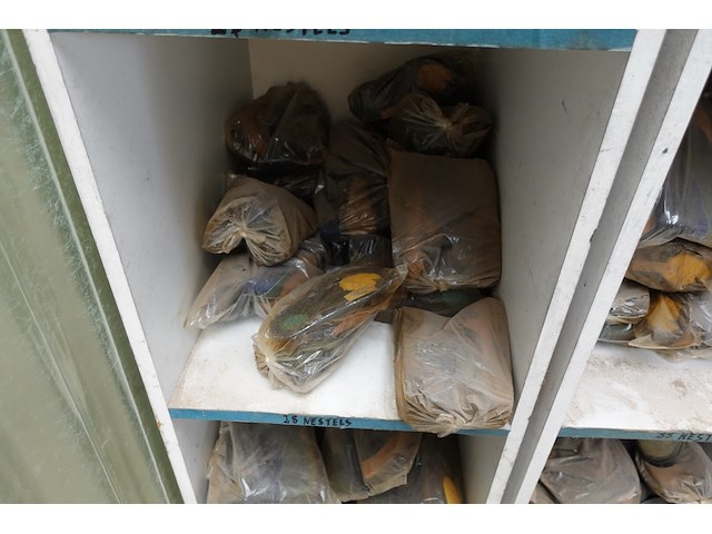 Partij schoenen - afbeelding 16 van  16