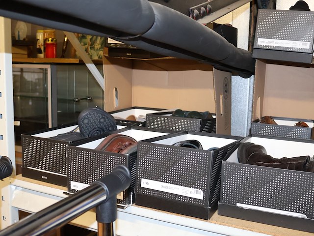 Partij schoenen - afbeelding 7 van  11