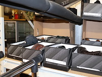Partij schoenen - afbeelding 7 van  11
