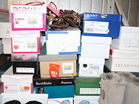 Partij schoenen - afbeelding 9 van  11