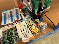 Partij schoolgerief - afbeelding 8 van  9