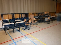 Partij schoolmeubilair