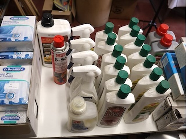 Partij schoonmaak - afbeelding 6 van  7