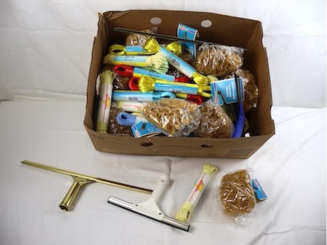 Partij schoonmaak - afbeelding 1 van  7