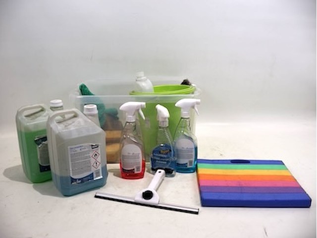 Partij schoonmaak - afbeelding 1 van  5