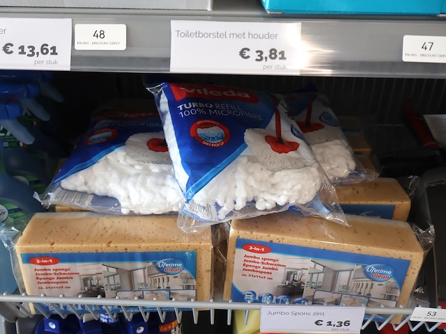 Partij schoonmaak - afbeelding 2 van  5