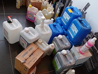 Partij schoonmaak/onderhoudsproducten - afbeelding 2 van  7