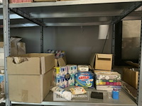 Partij schoonmaakproducten - afbeelding 1 van  5