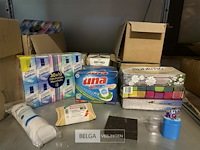Partij schoonmaakproducten - afbeelding 2 van  5