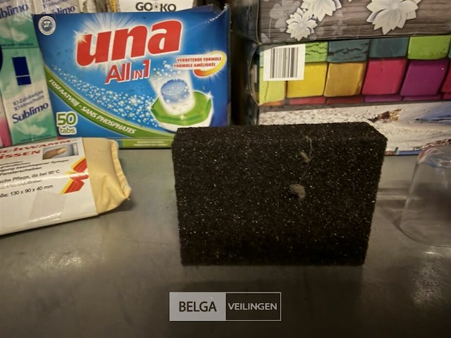 Partij schoonmaakproducten - afbeelding 4 van  5