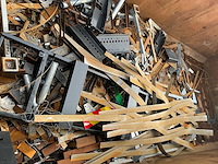 Partij schragen en oude metalen - afbeelding 10 van  11