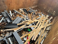 Partij schragen en oude metalen - afbeelding 11 van  11