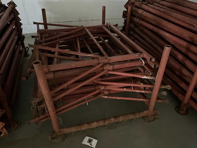 Partij schragen en schoren - afbeelding 2 van  7