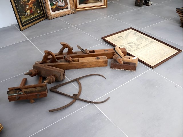 Partij schrijnwerkerij - afbeelding 1 van  7