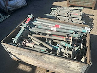 Partij schroefspindels en liggers - afbeelding 2 van  3