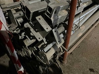 Partij schroefstempel - afbeelding 3 van  3