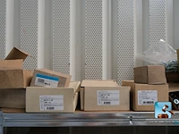 Partij schroeven en verbruiksartikelen - afbeelding 21 van  61