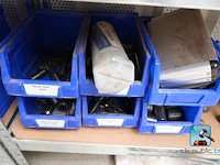 Partij schroeven en verbruiksartikelen - afbeelding 57 van  61