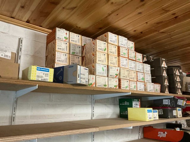 Partij schroeven en vijzen - afbeelding 3 van  14