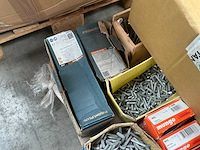 Partij schroeven, pluggen, nagels - afbeelding 7 van  15