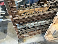 Partij schroot in gittermand - afbeelding 4 van  8