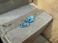 Partij schuifmoeren - afbeelding 2 van  4