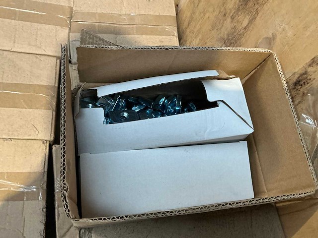 Partij schuifmoeren - afbeelding 3 van  4