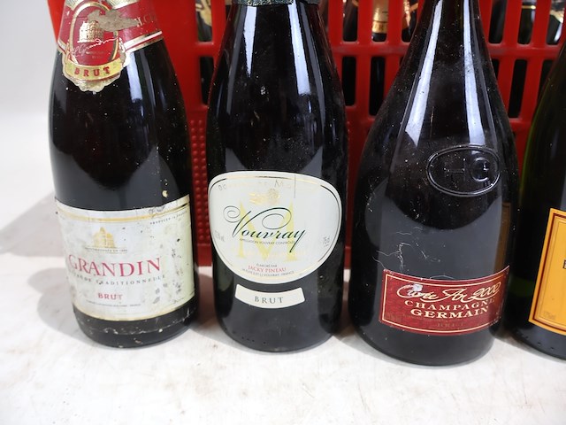 Partij schuimwijn - afbeelding 3 van  6