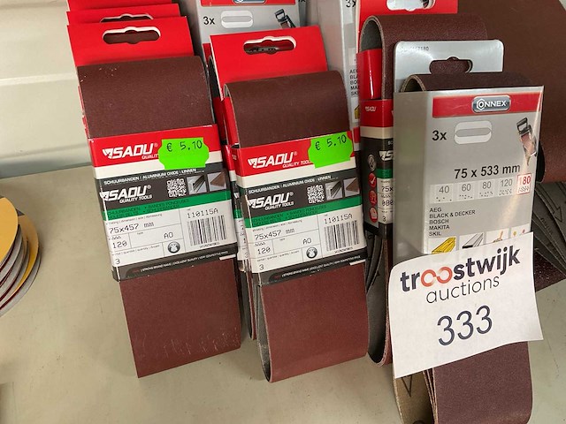 Partij schuur banden - afbeelding 2 van  6