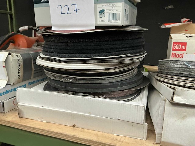 Partij schuur-en polijst-schijven - afbeelding 3 van  3