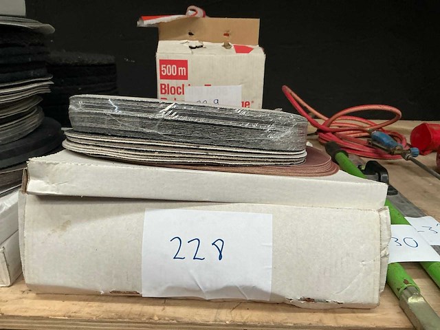 Partij schuur-en polijstschijven - afbeelding 1 van  2