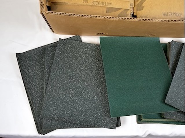 Partij schuurpapier - afbeelding 2 van  7