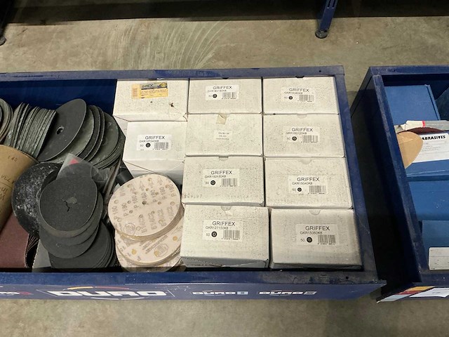 Partij schuurpapier - afbeelding 3 van  8