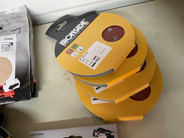 Partij schuurpapier - afbeelding 3 van  10