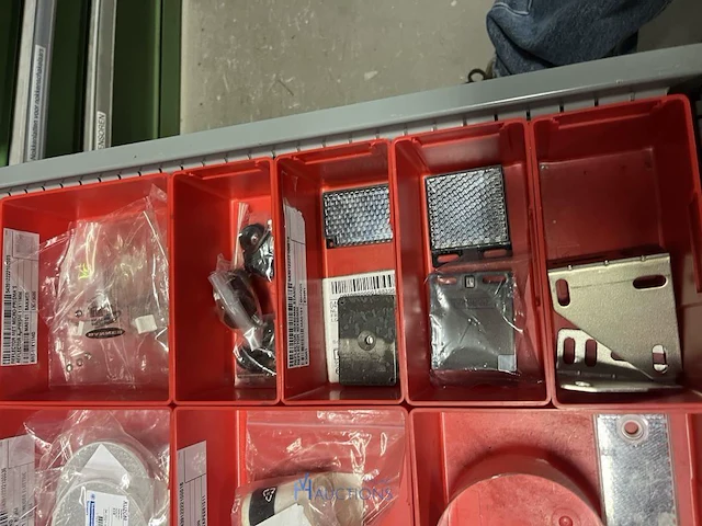 Partij sensoren en industriële elektronica - afbeelding 7 van  133