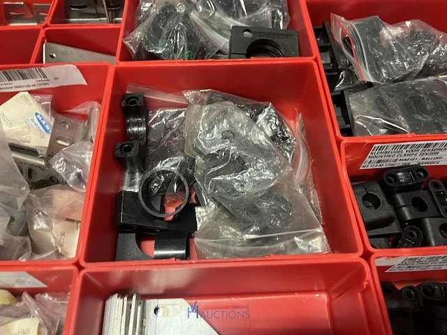 Partij sensoren en industriële elektronica - afbeelding 14 van  133