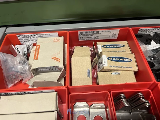 Partij sensoren en industriële elektronica - afbeelding 18 van  133