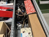 Partij sensoren en industriële elektronica - afbeelding 20 van  133