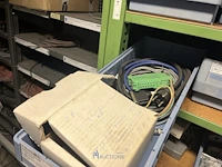 Partij sensoren en industriële elektronica - afbeelding 33 van  133