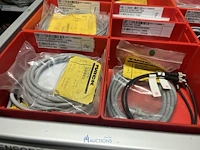 Partij sensoren en industriële elektronica - afbeelding 55 van  133