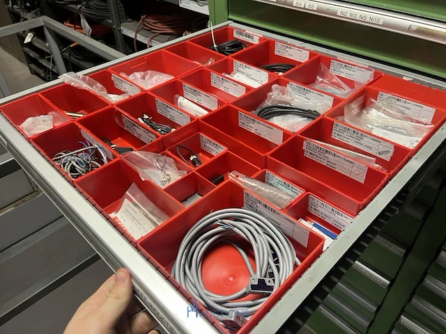 Partij sensoren en industriële elektronica - afbeelding 65 van  133