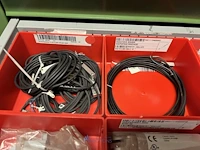 Partij sensoren en industriële elektronica - afbeelding 76 van  133