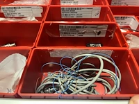 Partij sensoren en industriële elektronica - afbeelding 80 van  133
