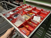 Partij sensoren en industriële elektronica - afbeelding 82 van  133