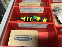 Partij sensoren en industriële elektronica - afbeelding 87 van  133