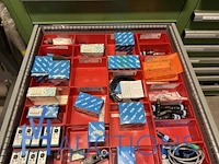 Partij sensoren en industriële elektronica - afbeelding 90 van  133