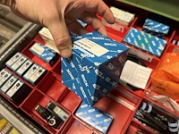Partij sensoren en industriële elektronica - afbeelding 108 van  133